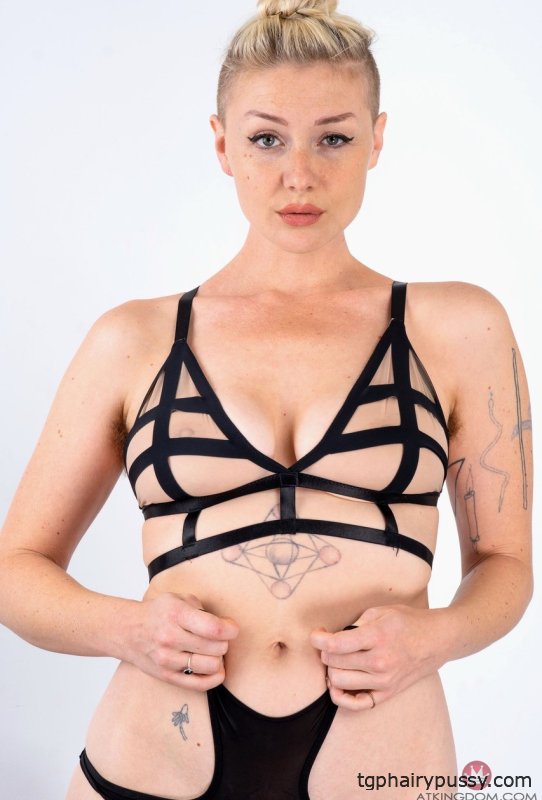 АТК Волосатая Дакота Роуз